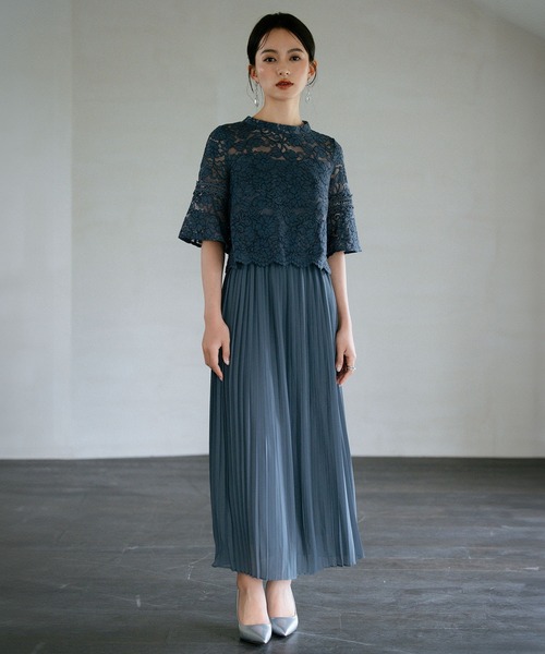 DRESS PLUS(ドレスプラス）の水色のパーティドレスです。